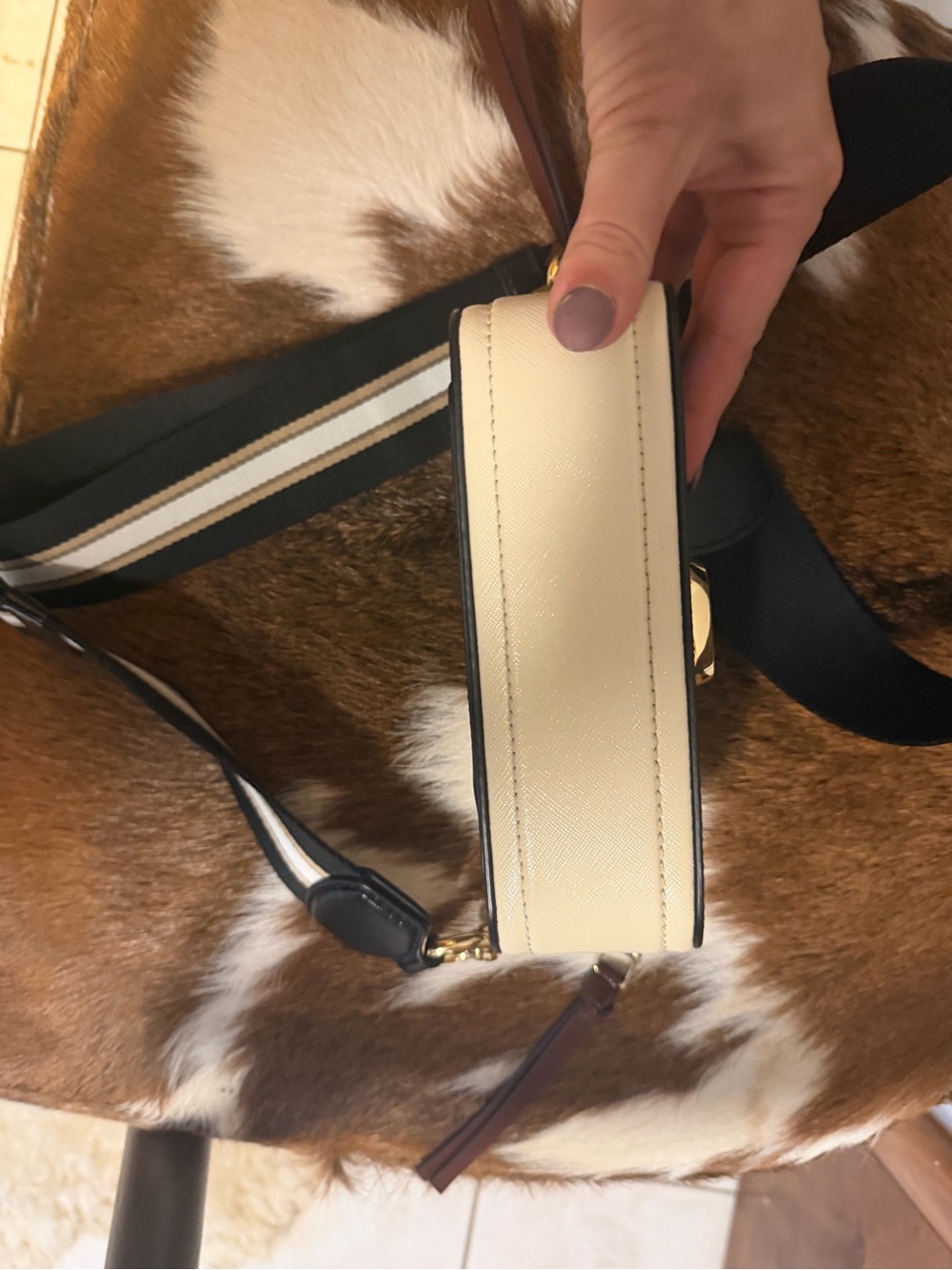 Marc Jacobs Black Leather Compact Belt Bag with Gold Double-J Logo - Picture 9 of 9